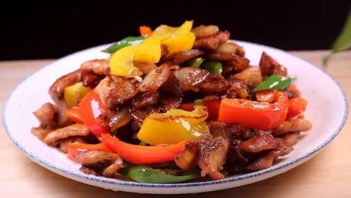 六零养崽，我家顿顿有肉,我家餐桌上的肉香盛宴